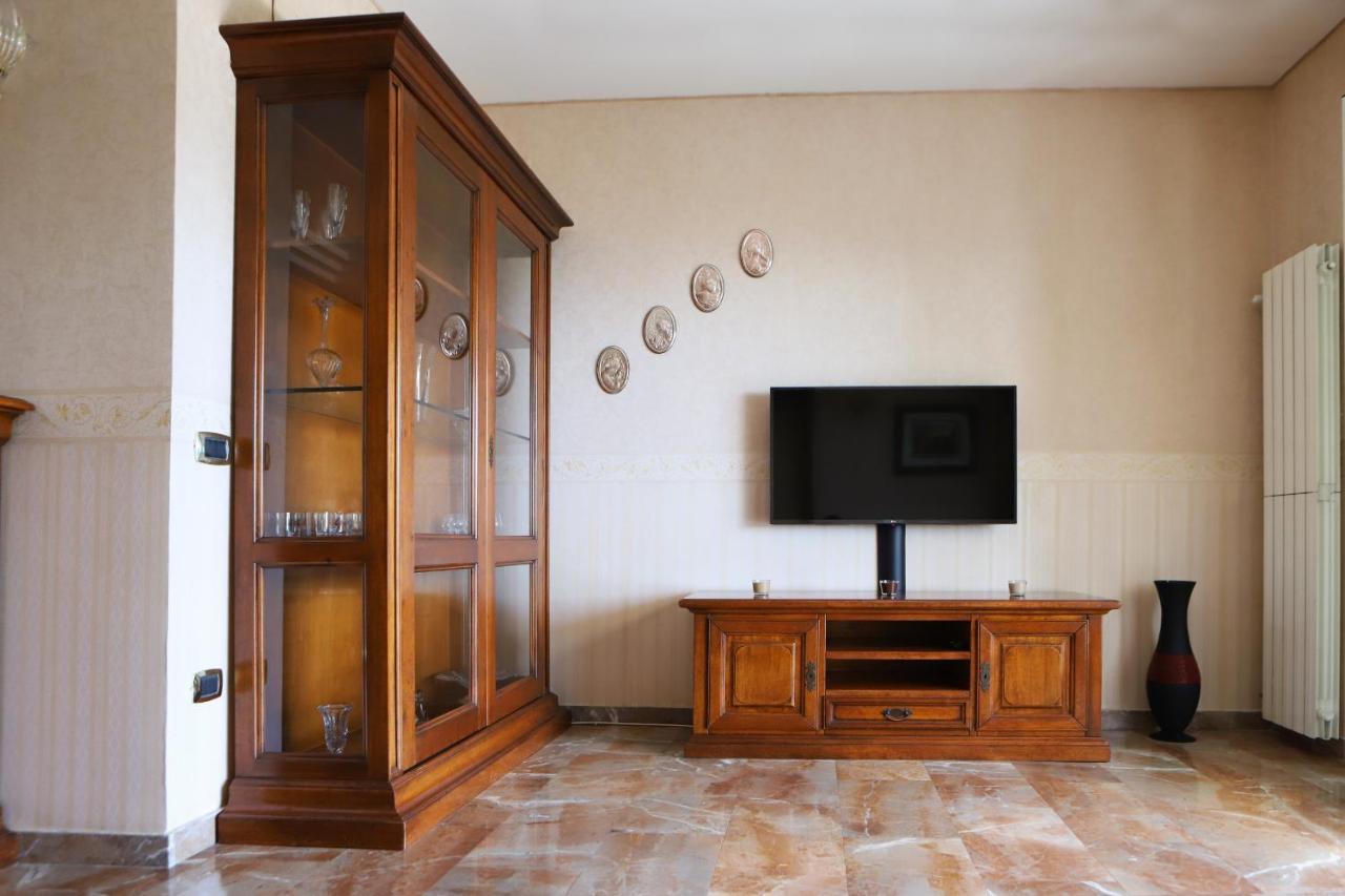 Con Terrazzo A Capodimonte By Wonderful Italy Appartement Naples